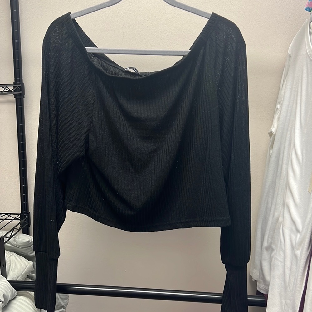 Cropped Black SHEIN Off the shoulder top Size Large